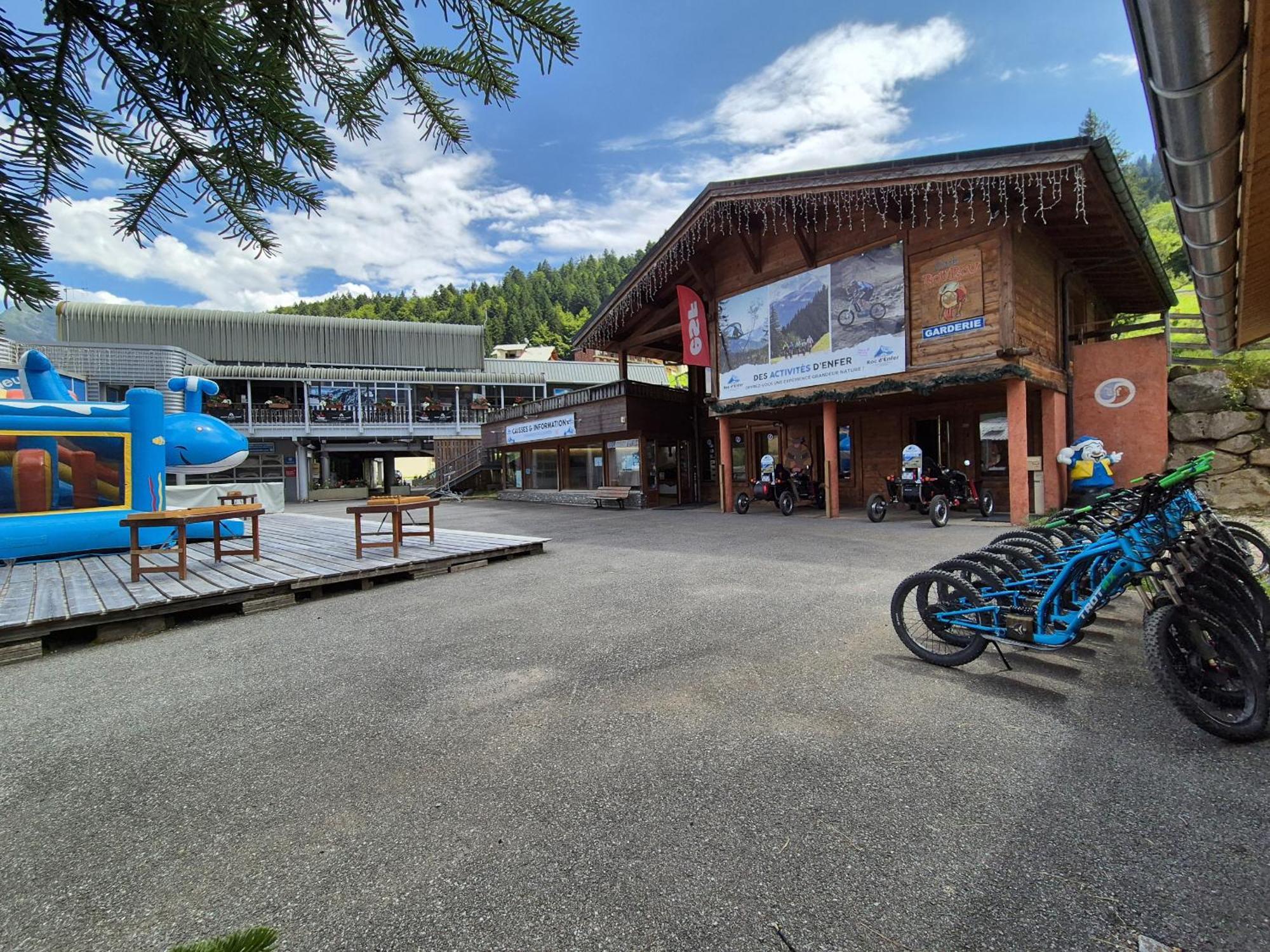 APPARTEMENT MONTRIOND - PROCHE MORZINE - PROCHE PISTES DE SKI - Orée de Morzine 6C Exterior foto